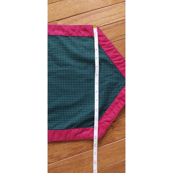 Woven Style Wine Red Green Tapestry Table Runner Length 74" Tassels Classic GUC - Picture 14 of 15